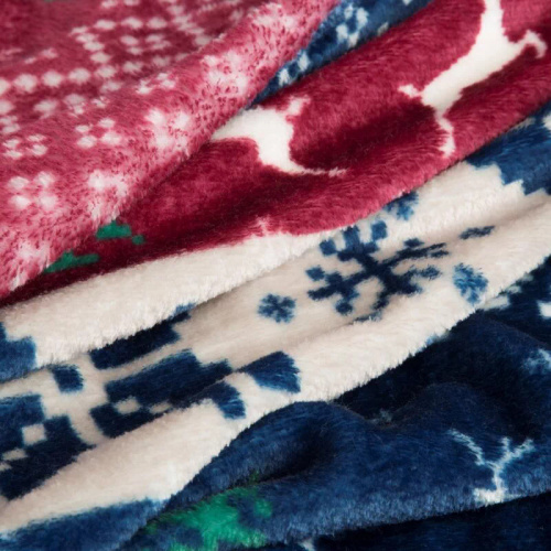 Eurofirany Vianočná deka tmavomodrá červená so škandinávskym vzorom - mäkký prehoz z mikrovlákna, 240 g/m²