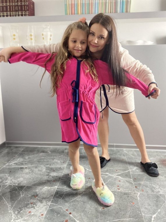 374 / 375 Desiree Detský župan - malinový