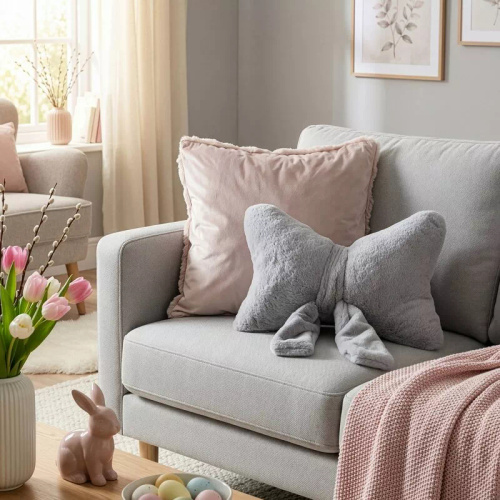 Eurofirany Wiosna 135 – dekoratívny vankúš 37x10x30 s mašľou silver