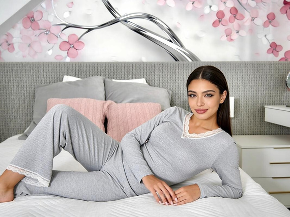 Donna Megi Long sivá dámska pyžama s dlhým rukávom a nohavicami, čipka