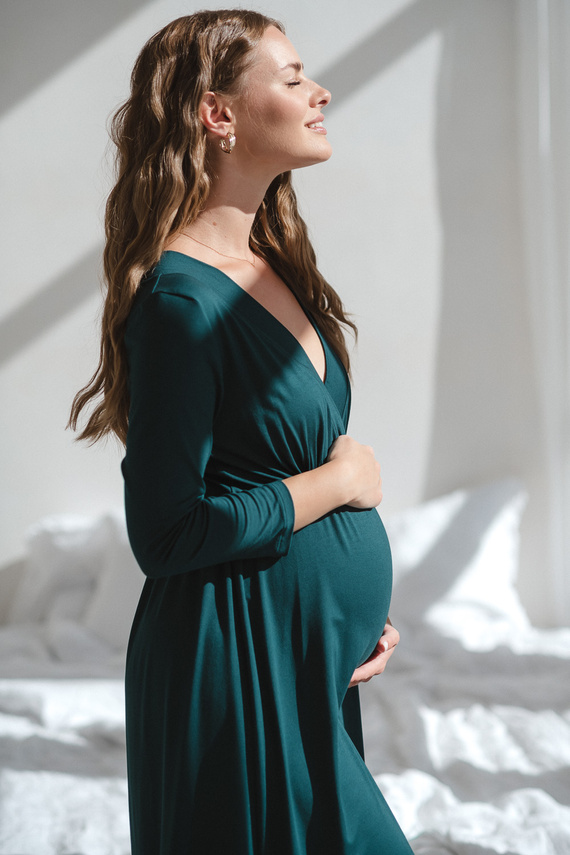 Hviezdna ľahká tehotenská a dojčiaca bambusová nočná košeľa 7/8 Milk&Love fľaša zelená - priedušná, pre nemocnice, pohodlné dojčenie