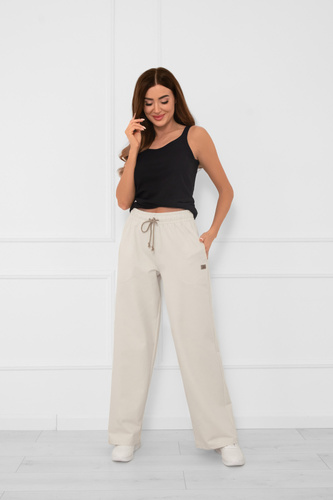 Dámske dlhé nohavice Caro beige - elegantné, štýlové nohavice v módnej farbe