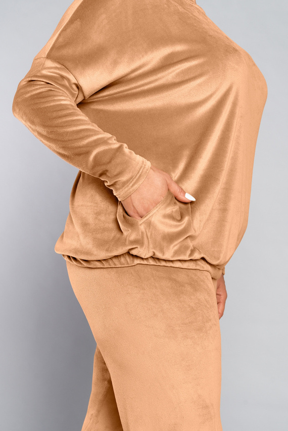 Dámska dlhá súprava Juga. rukáv, dĺžka. talianska móda ťavie nohavice