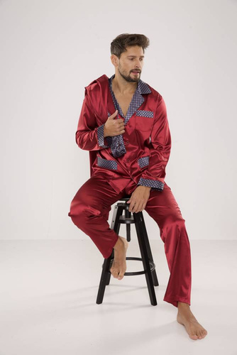 939 Pánske saténové pyžamo v bordovej farbe