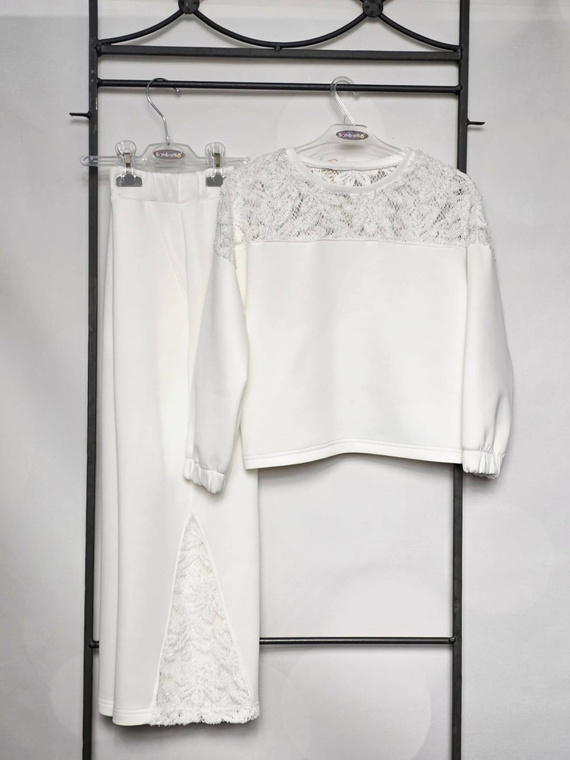 Komplet Eliza Bambarillo krémový s čipkou pre dievčatá