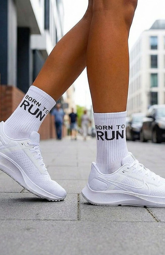 Dámske bavlnené ponožky Milena Born To Run 0200-225 – rebrované