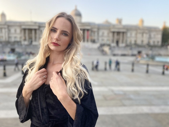 457 Milagros Dámsky krátky župan Forex - čierny