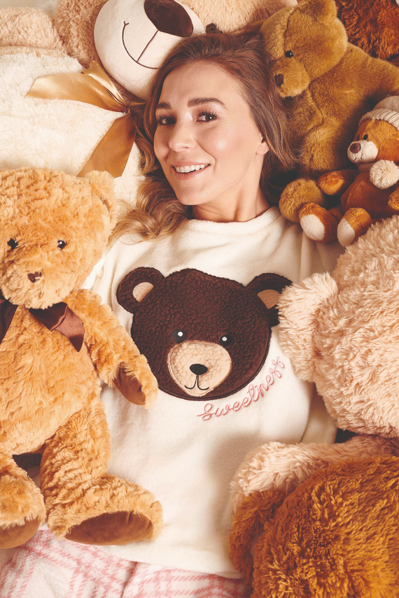 Madlen Dámske pyžamo Sorbetto ecru - fleece, s výšivkou medvedíka a károvanými nohavicami