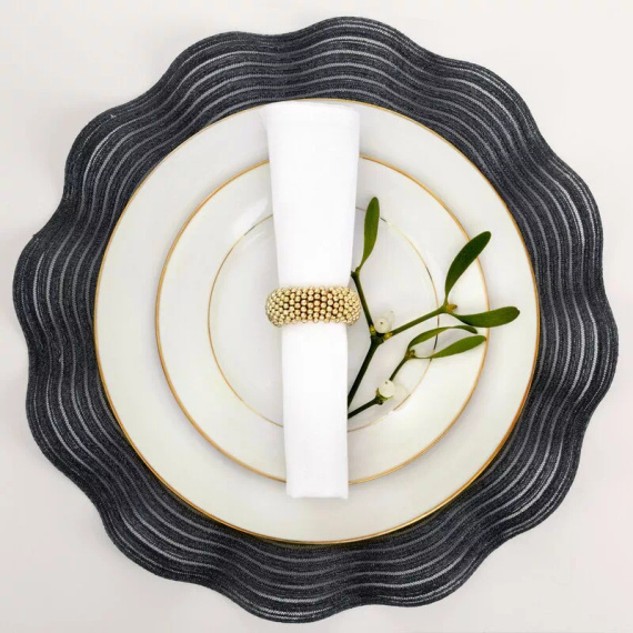Podložka na stôl Eurofirany elegantná podložka pod taniere glamour June black
