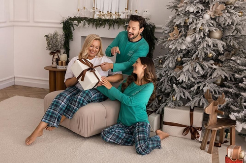 Pánske zelené pyžamo Regina 507 - bavlnené dlhé tričko s potlačou a kárované nohavice