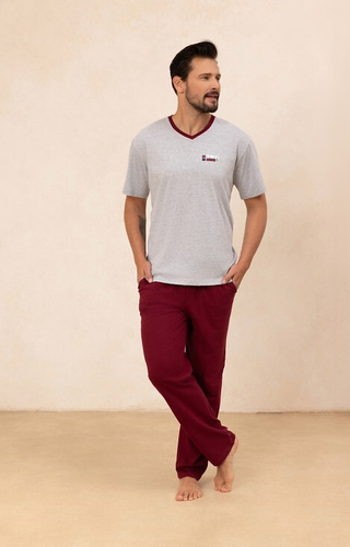 498 Pánske bavlnené pyžamo Regina sivá - tričko s výstrihom do V + dlhé nohavice