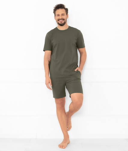 Krystian Italian Fashion pánske olivové pyžamo - bavlna, tričko a krátke nohavice